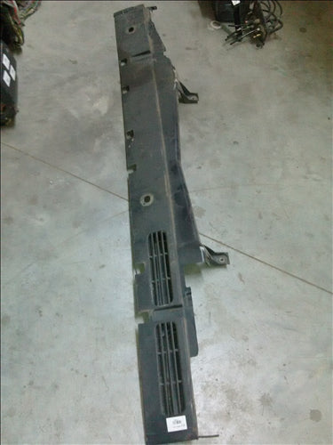 grila parbriz Volvo FH12, an 2001