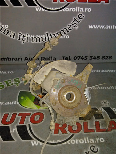 fuzeta stanga fata Peugeot 406, 2.0HDI , an 2001