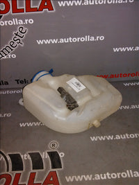 vas stropitor parbriz Mercedes Vito an 2007