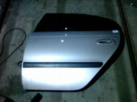 usa dreapta spate completa Toyota Avensis, an 2000