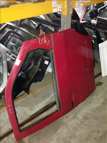 usa dreapta fata fara maner exterior Mercedes Vito, an 2000