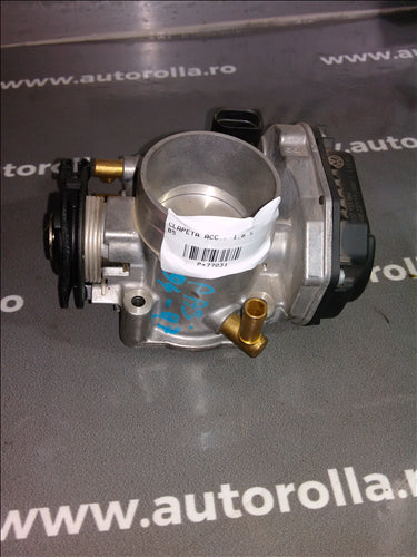 clapeta acceleratie Volkswagen Passat B5 1.8S