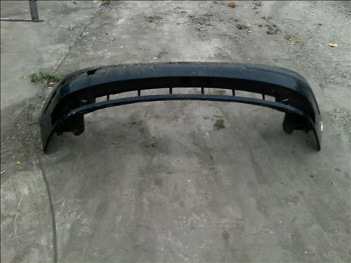 bara fata Saab 900 an 2001