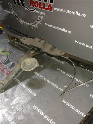 traversa si incuietoare capota fata Hyundai Santa Fe