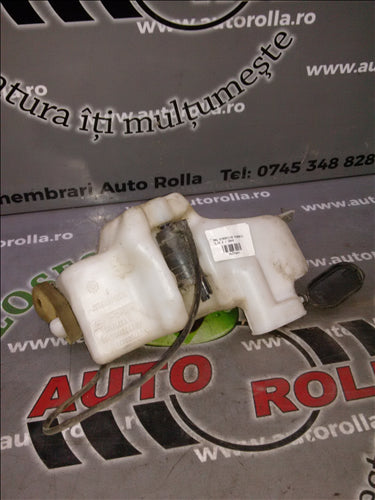 vas stropitor parbriz Renault Clio 2 an 2008