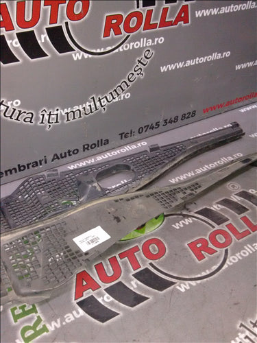 grila parbriz Dacia Logan MCV an 2007