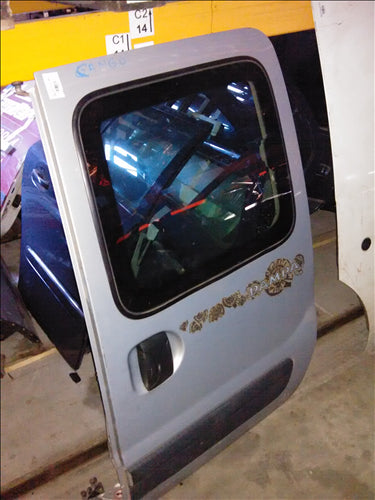usa laterala stanga culisanta Renault Kangoo