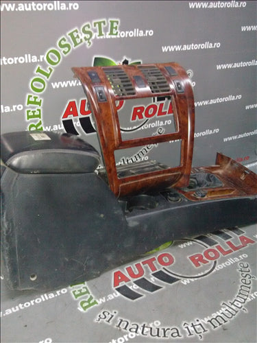 consola intre scaune Hyundai Terracan, an 2005