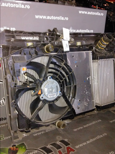 tragar si incuietoare capota Citroen C3 an 2010