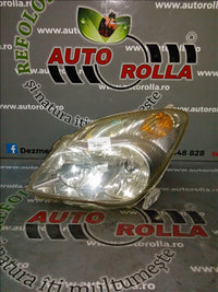 far stanga Toyota Corolla Verso, an 2005