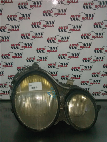 far dreapta Mercedes Eclass W210