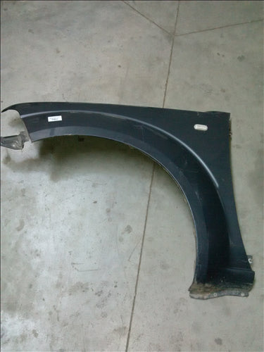 aripa stanga fata Nissan Navara an 2007