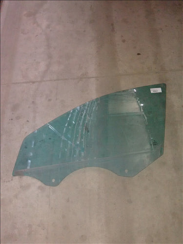 geam usa stanga fata Mercedes Cclass W203