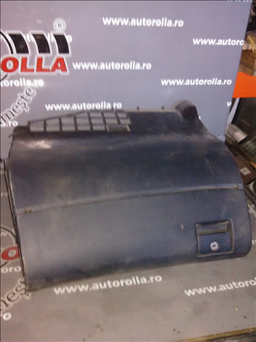 torpedou bord Audi A4 an 2000