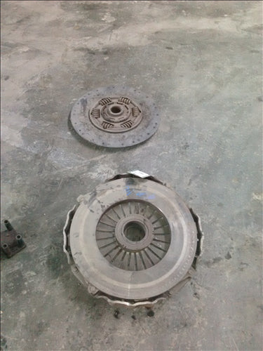 Placa de presiune+disc Volvo FH12,460cp an 2005