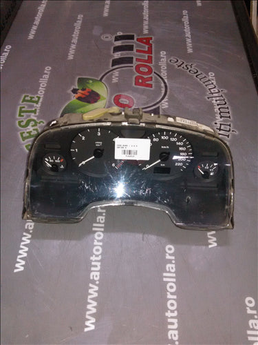 ceas bord Opel Zafira A 2.0D