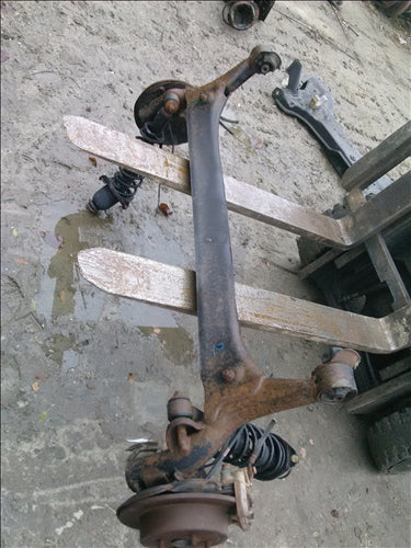 butuc si rulment spate Toyota Yaris, an 2007