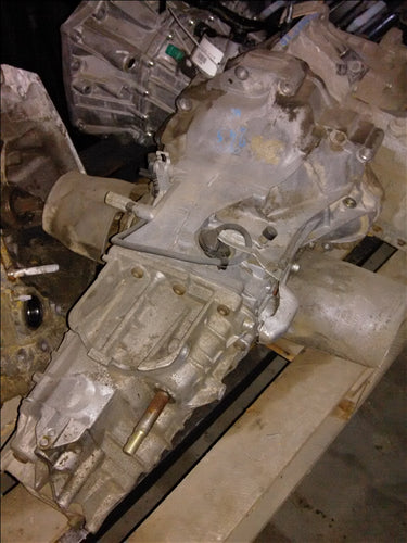 cutie viteze mecanica 5 trepte Audi A4, an 1998, 2.4S