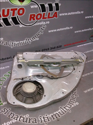 macara mecanica stanga spate sedan Ford Focus 2 sedan