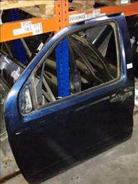 usa stanga fata completa Nissan Navara, an 2007