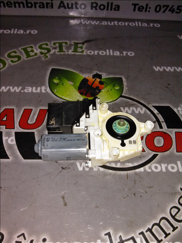 motoras macara stanga spate Skoda Octavia 2