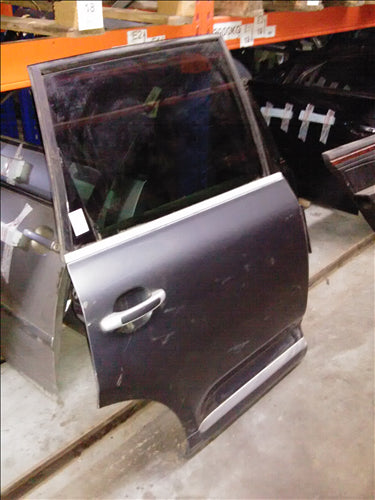 usa dreapta spate completa Porsche Cayenne an 2003