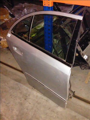 usa dreapta spate fara tapiterie Mercedes Eclass W211 an 2004