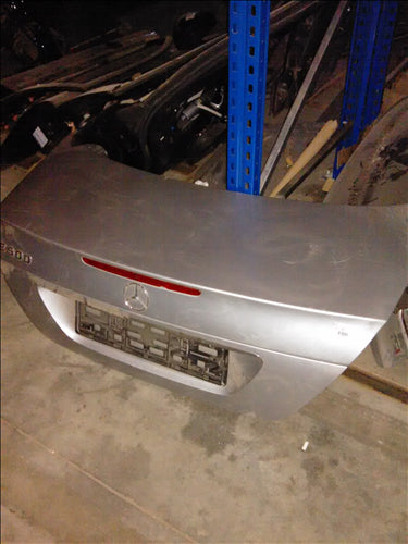 capota spate Mercedes Eclass W211 an 2004