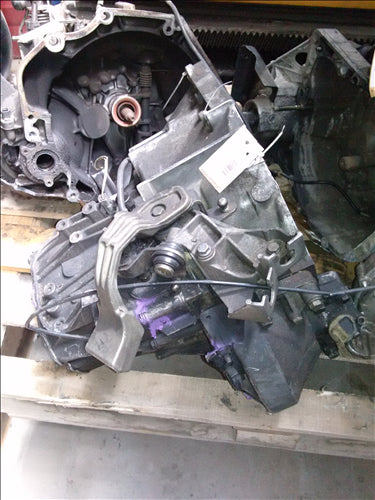 cutie viteze mecanica Peugeot 807 an 2002 2.2HDI