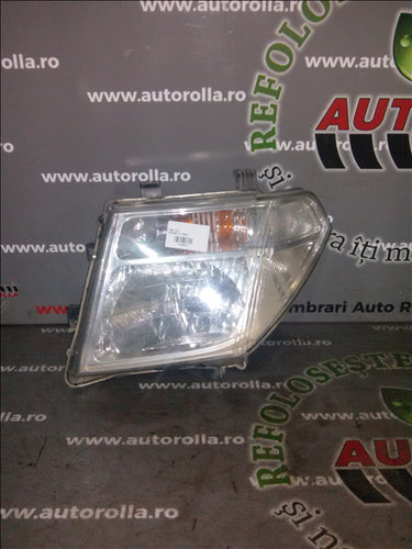 far stanga Nissan X-trail