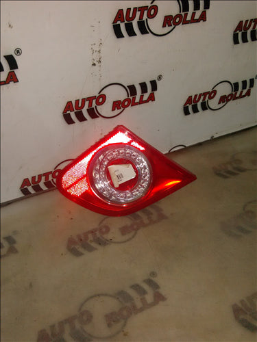 stop dreapta capota Volkswagen Passat B6, an 2009