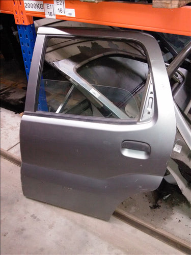 usa stanga spate completa Suzuki Ignis an 2006