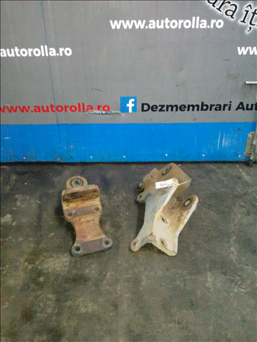 suport arc dreapta fata Daf CF 8x4, an 2008