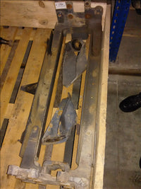 traversa cap sasiu fata Daf CF 8x4, an 2008