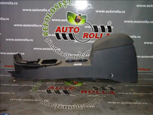 consola intre scaune Volkswagen Touran, an 2006