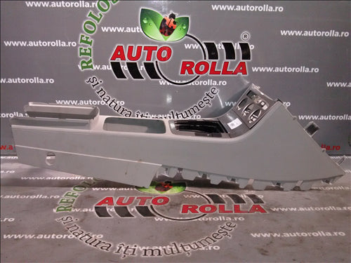 consola intre scaune Volkswagen Passat B6 an 2008