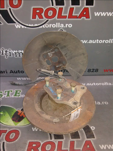 butuc roata stanga spate Ford Transit Connect