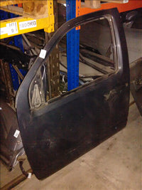 Usa stanga fata cu geam si cremaliera Nissan Navara, an 2007