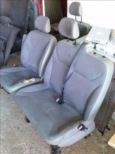 scaun stanga si bancheta fata Renault Trafic an 2008