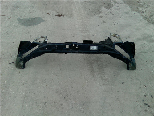 traversa superioara radiatoare Renault Trafic, an 2008