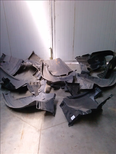 aparatori noroi fata stanga si dreapta BMW X5 E70, an 2008