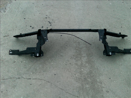 traversa superioara radiatoare BMW X5 E53, an 2002