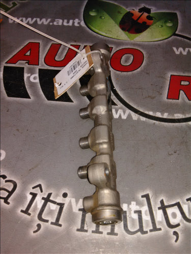 rampa injectoare Renault Master 2.5D an 2008