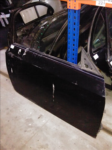 usa dreapta fata fara geam si tapiterie BMW E93, an 2009