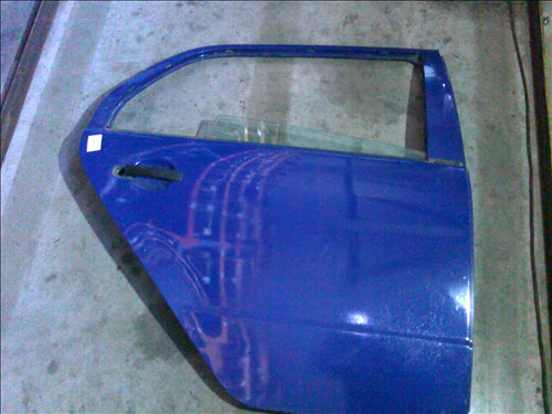 usa dreapta spate si geam hatchback Skoda Fabia, an 2001