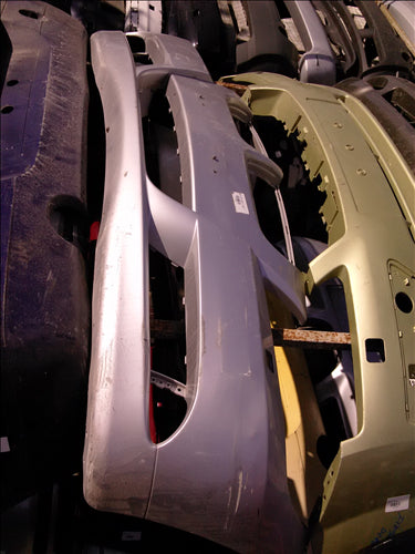 bara fata goala lovita BMW E91 an 2007