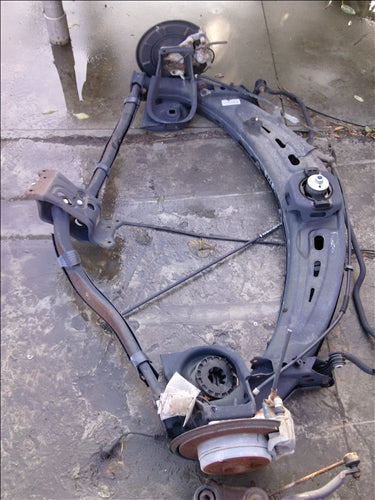 fuzeta dreapta spate Mercedes Bclass,2.0D an 2011