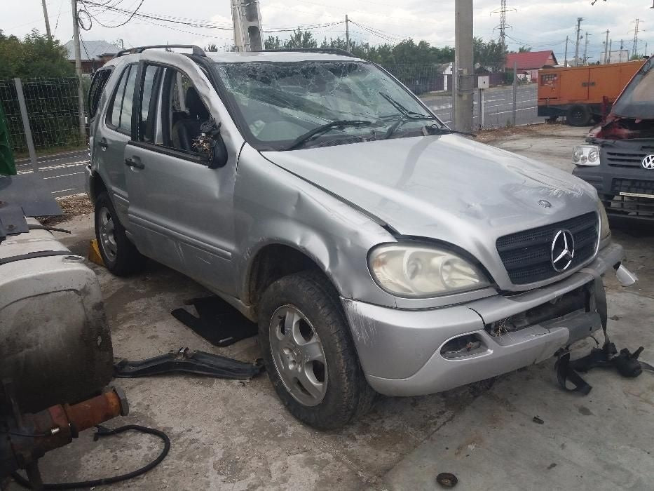 Dezmembrari Mercedes ML270CDI, an 2003