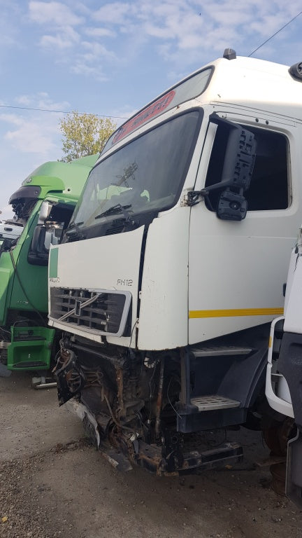 Dezmembrari Volvo FH12